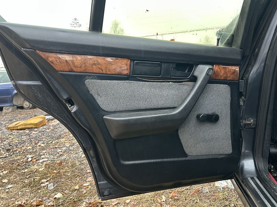 Дверные карты е34