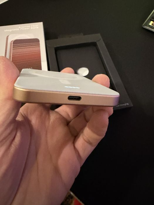 Baterie Pitaka Magsafe 5000 mAh wireless charging