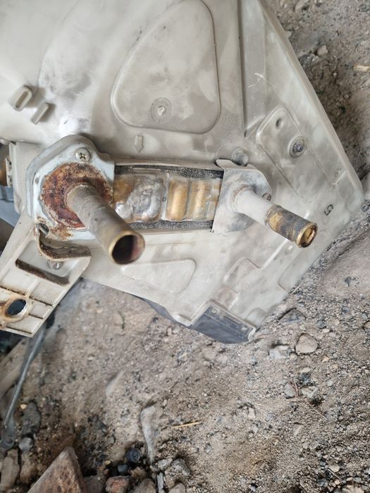 Запчасти на мазда 626