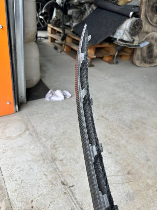 4M8807791D карбонова лайсна за audi q8/sq8