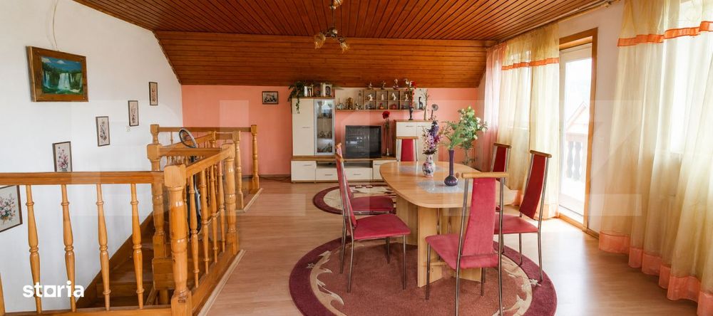 Casa spatioasa P+1+M cu anexa si 2 garaje,  - zona Valea Budacului –