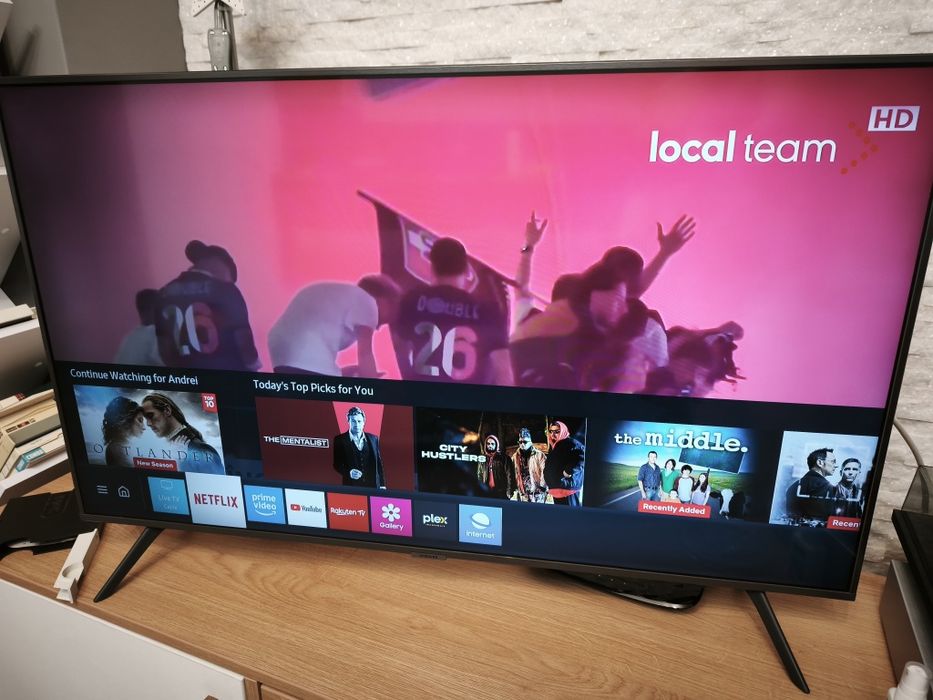 Vand doua televizoare Samsung Smart 4K