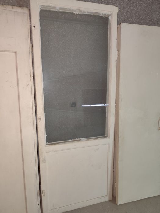 Эшик ва Ромлар 99 минг сумдан б/у срочно сотилади