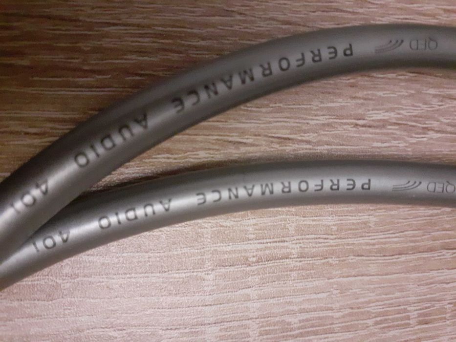 QED Performance Audio 40i - 1m.
