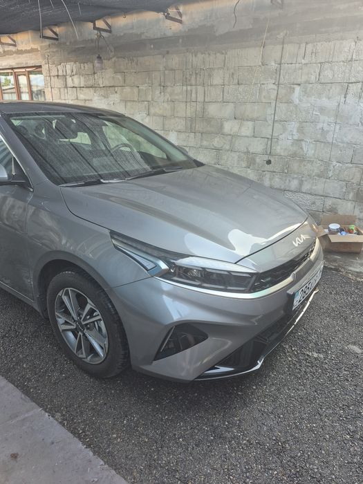 Кia cerato автомобиль