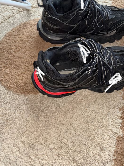 Balenciaga track cu led 43