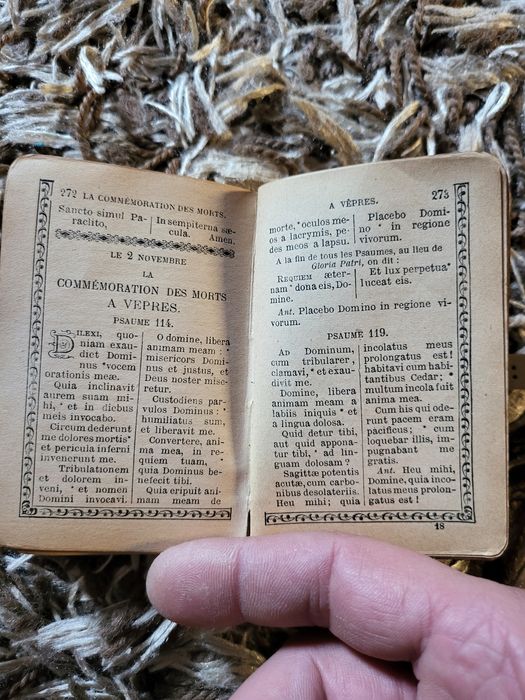 Biblie de buzunar veche