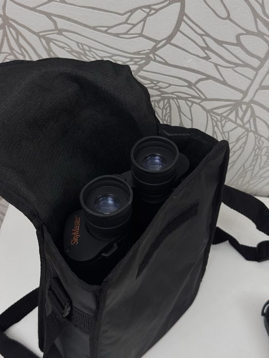 Продам бинокль Celestron