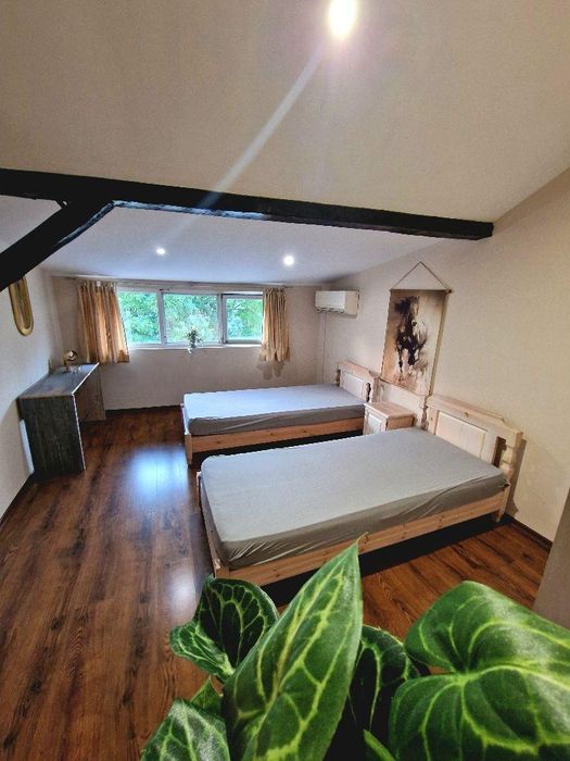 Дава се под наем Тристаен апартамент в Пловдив, Център - 100 кв.м за 500 € - Снимка #4