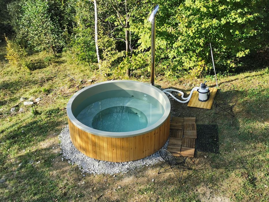 Cabana de închiriat la Coada Lacului Lesu, Bihor