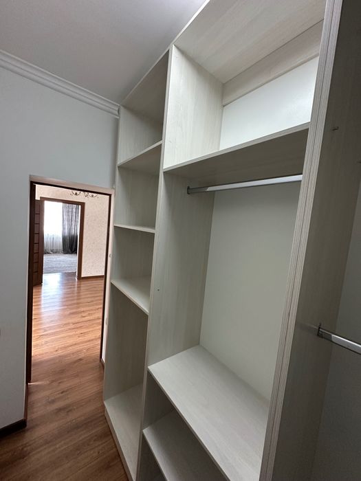 Гардероб , шкафы, тумбочка под обувь