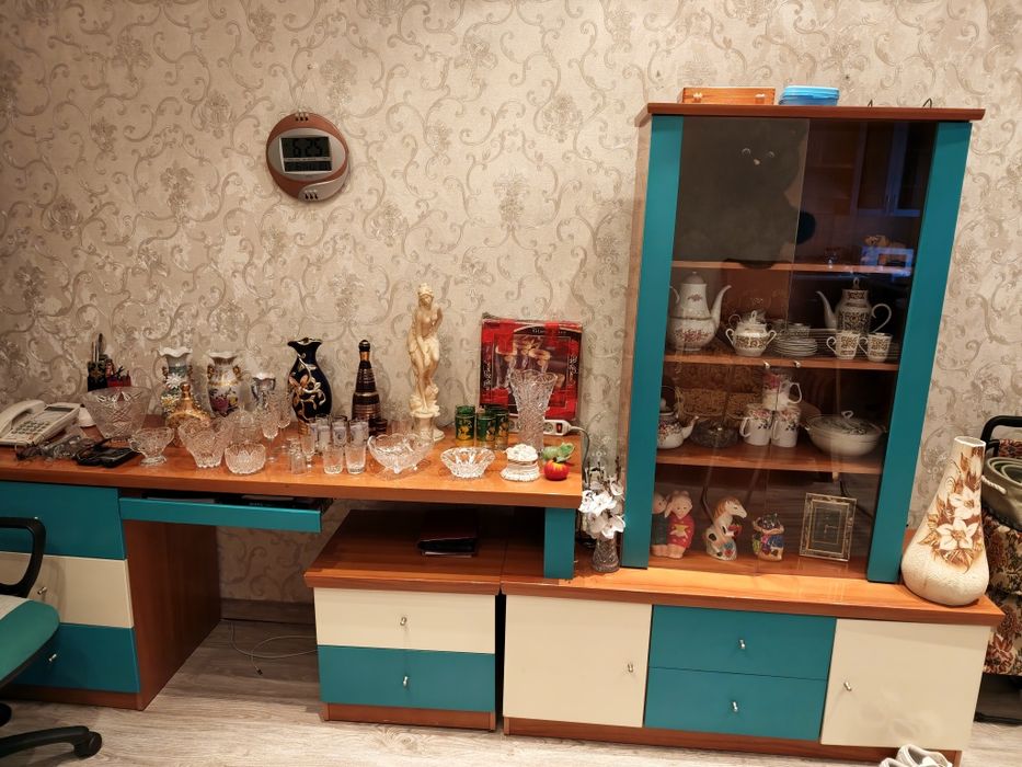Гарнитур в зал в хорошем качестве