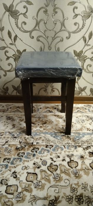 Taburetka yogʻochli