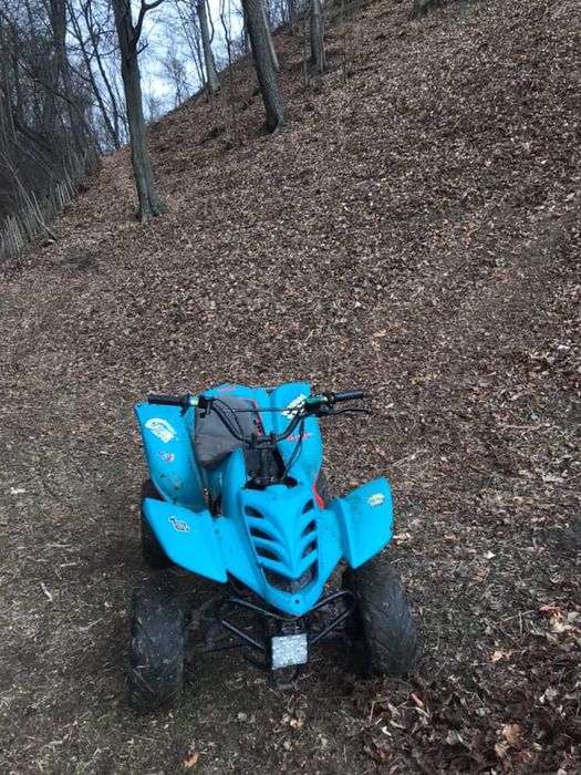 Vând atv 125cc 3+1 (motor nou)
