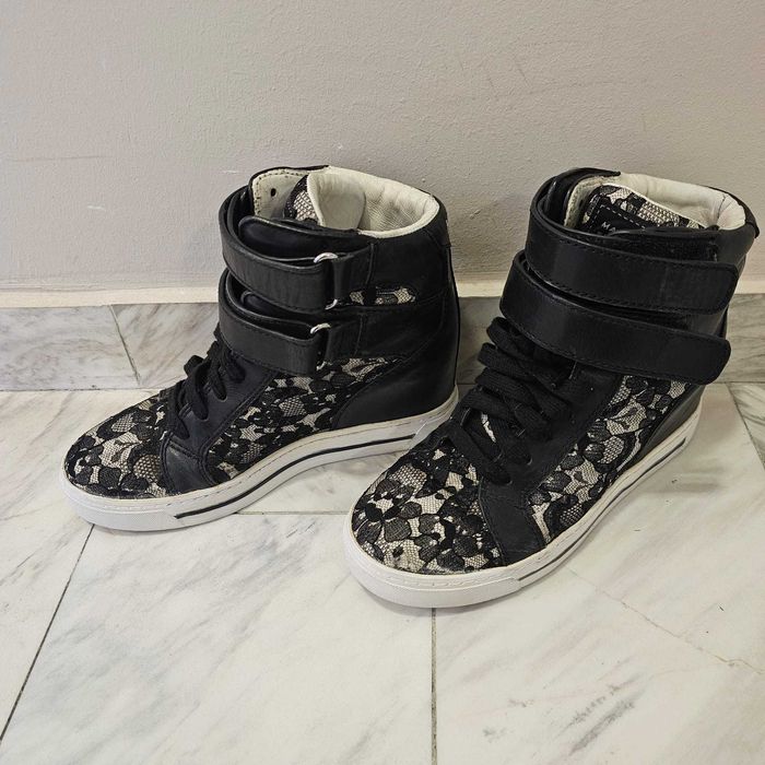 Дамски обувки Marc Jacobs с дантела 37 размер