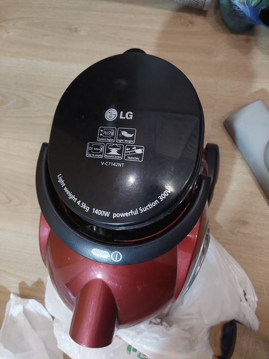 Продам пылесос  марки  LG