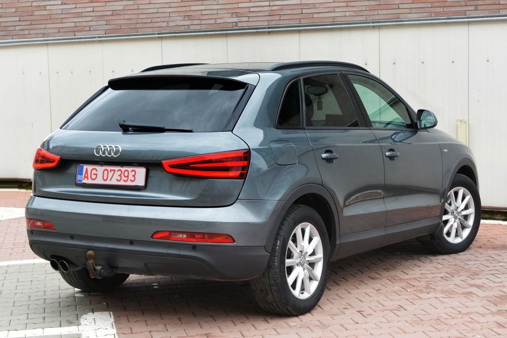 Audi Q3 2×S-line Quattro 2.0 Tdi 177 CP FullLed 2013 Alcantara