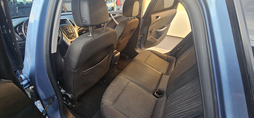 Opel Astra J Active/1.7 CDTI Ecoflex 6+1 trepte/An 2014 Euro 5