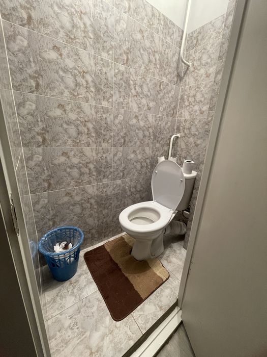 Подселениеге қыздар керек