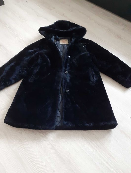 Haina de blana artificiala neagra