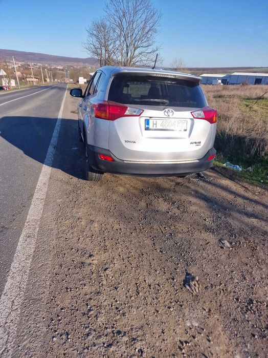 Продавам тойота рав4 дизел