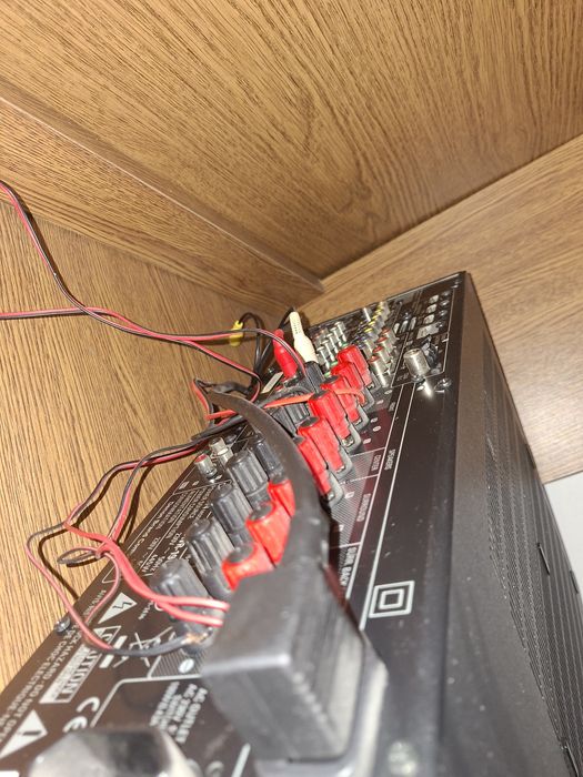 Vand sau schimb cu porumbei