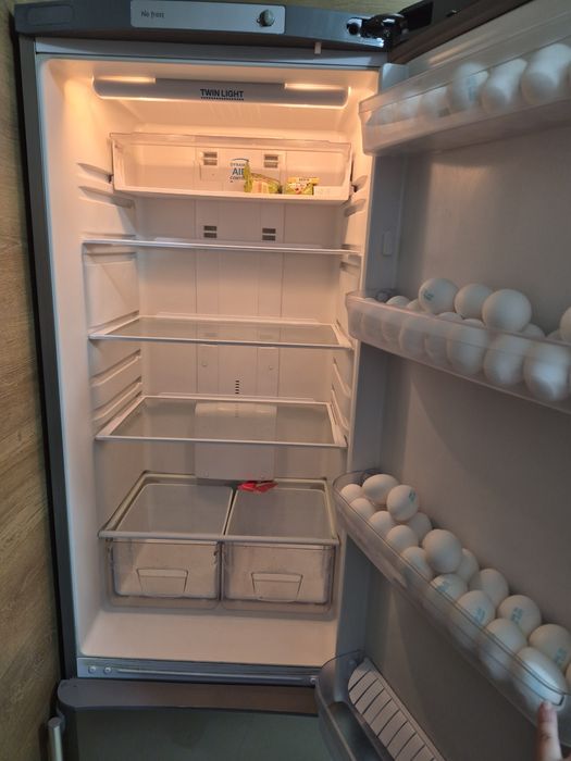 Холодильник Indesit