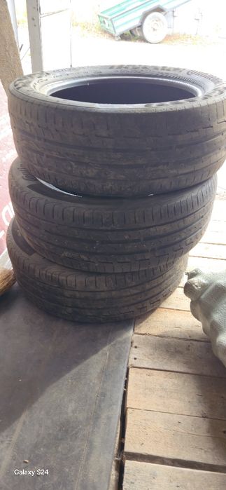 Продам шины 2 штук