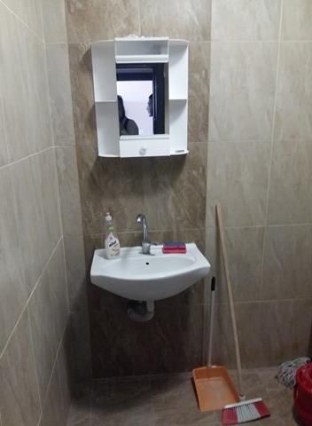 Дава се под наем Тристаен апартамент в Пловдив, Южен - 80 кв.м за 425 € - Снимка #4