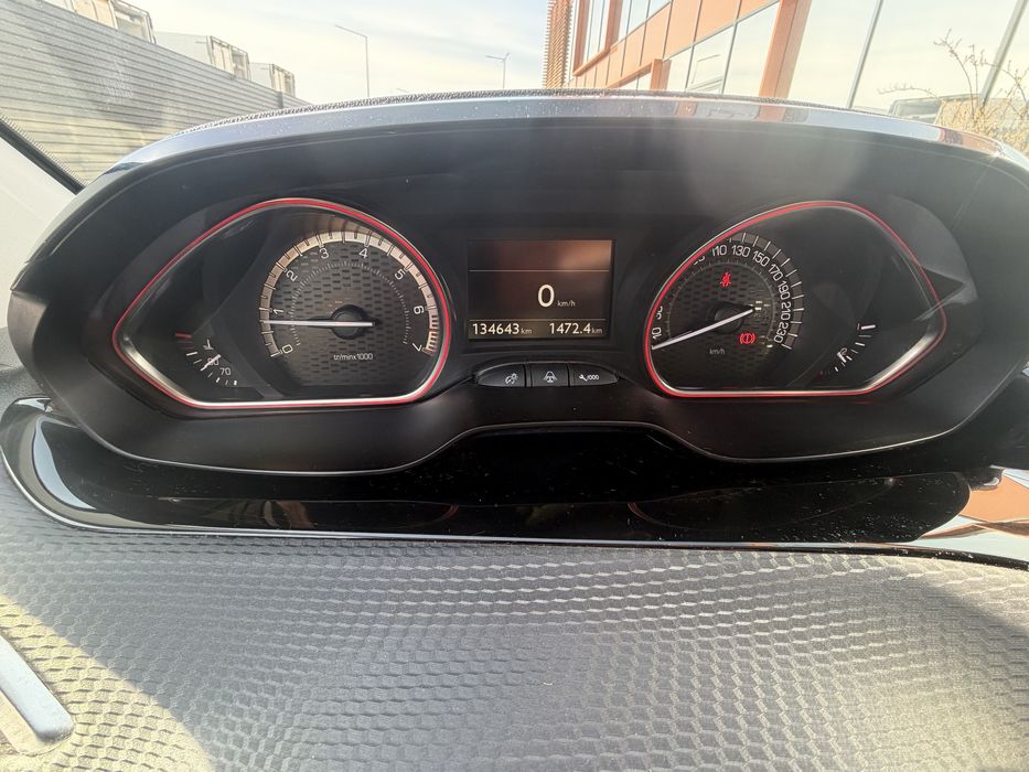 Peugeot 2008 Gt-Line  Alb Perlat