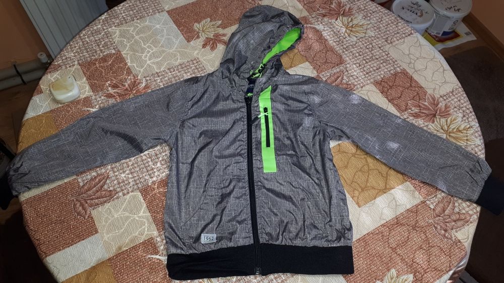 Детски пролетно- есенни якета