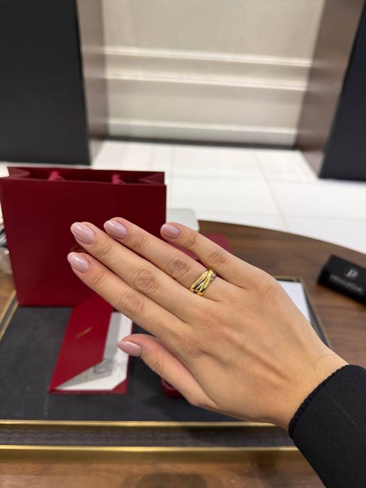 NEW Кольцо Cartier Trinity Cushion-shaped classic model