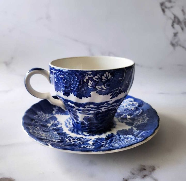 Английски сервиз за чай