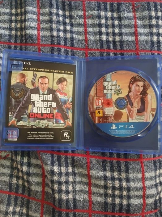 Продам GTA 5 PS4 Premium Edition
