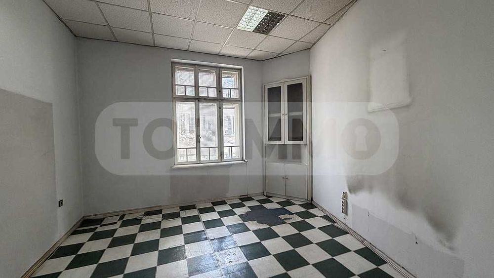 Дава се под наем Офис в Варна, Общината - 80 кв.м за 348.84 € - Снимка #8