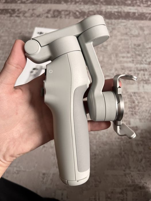 Стабилизатор DJI Osmo Mobile 7