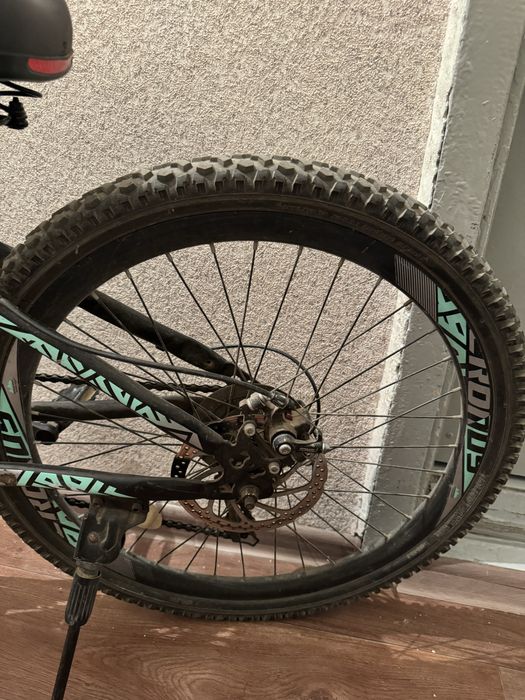 Велосипед в хорошом состояние