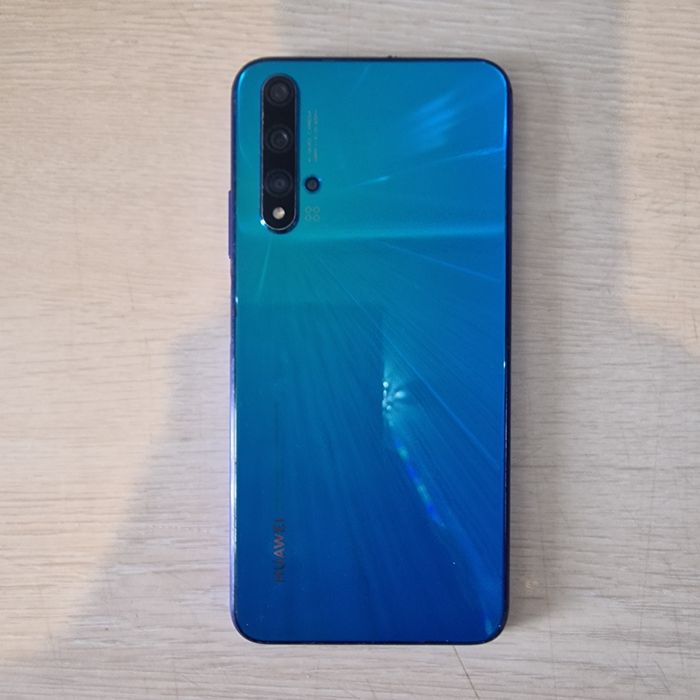 Продам Huawei nova 5t 6/128G.