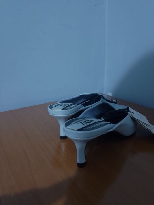 Мюли на каблуке от Zara