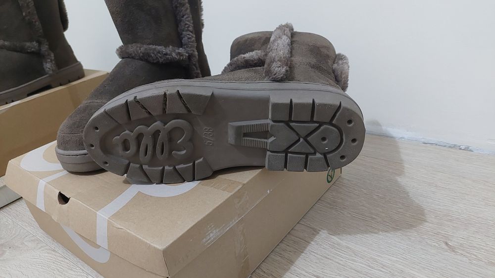 Много топли кафяви апрески