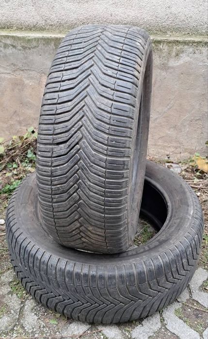 2 броя всесезонни гуми 215 55 17 Michelin 7mm