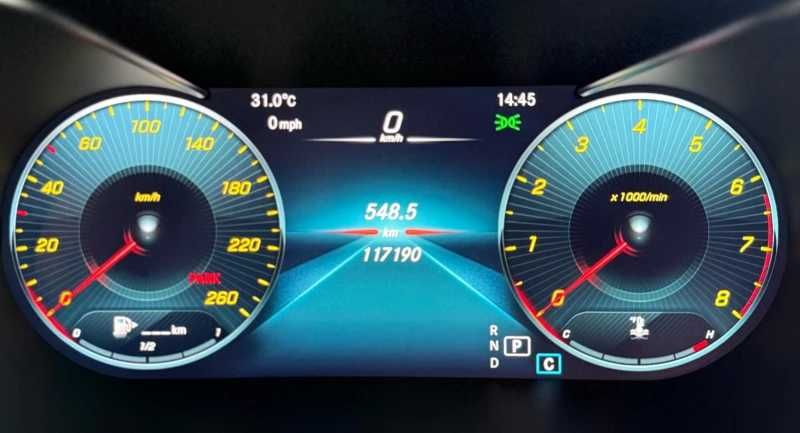 Продавам Мерцедес GLC