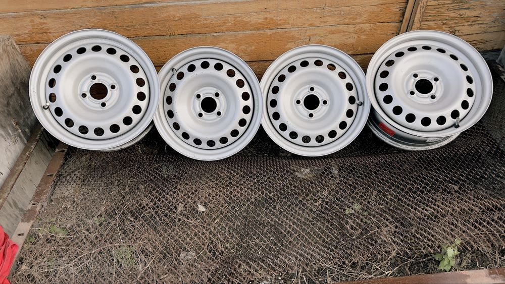 Продам штампованные диски