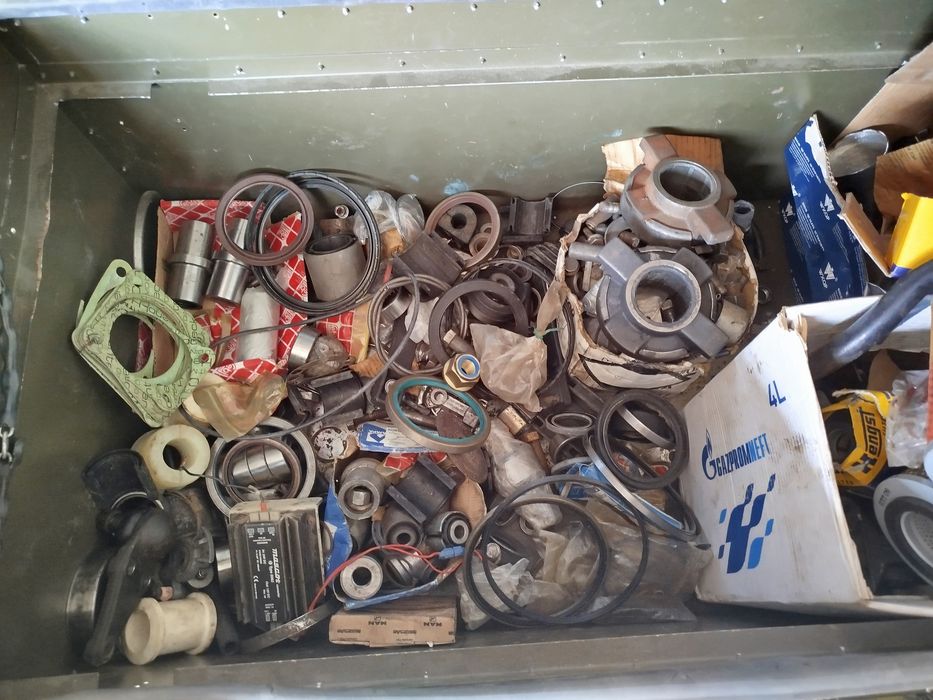 Продам. Запчасти