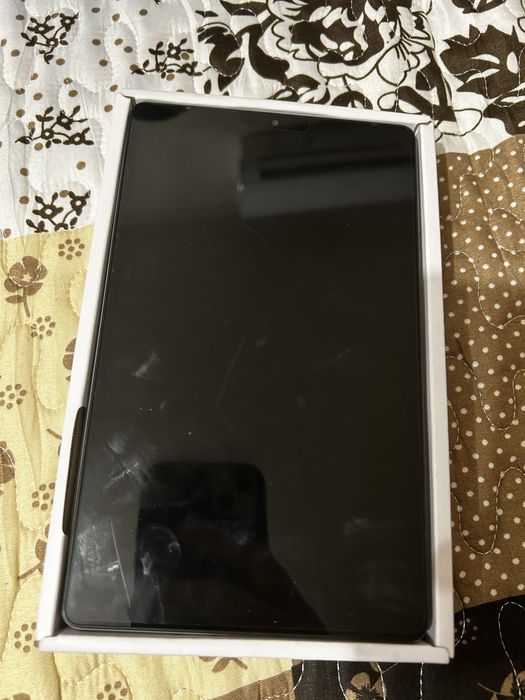 Продавам Lenovo Tab M8