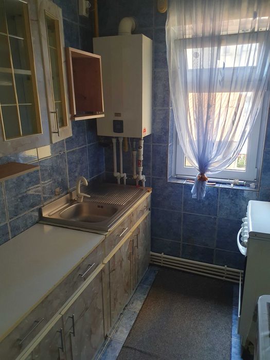 Inchiriez apartament 3 camere in Mărătei !