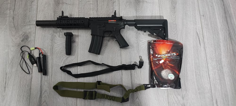 Armă Airsoft Replică M4