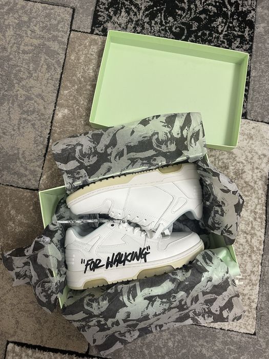 Adidasi baieti Off-white Out of Office