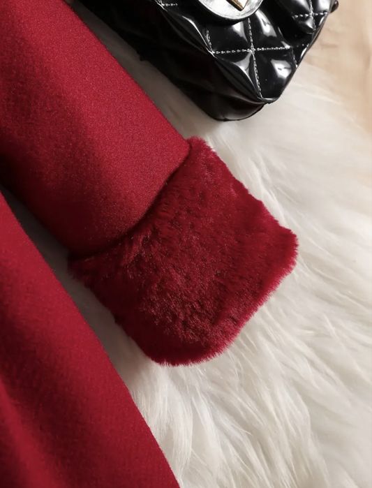 Продавам детско палто за момиче НОВО