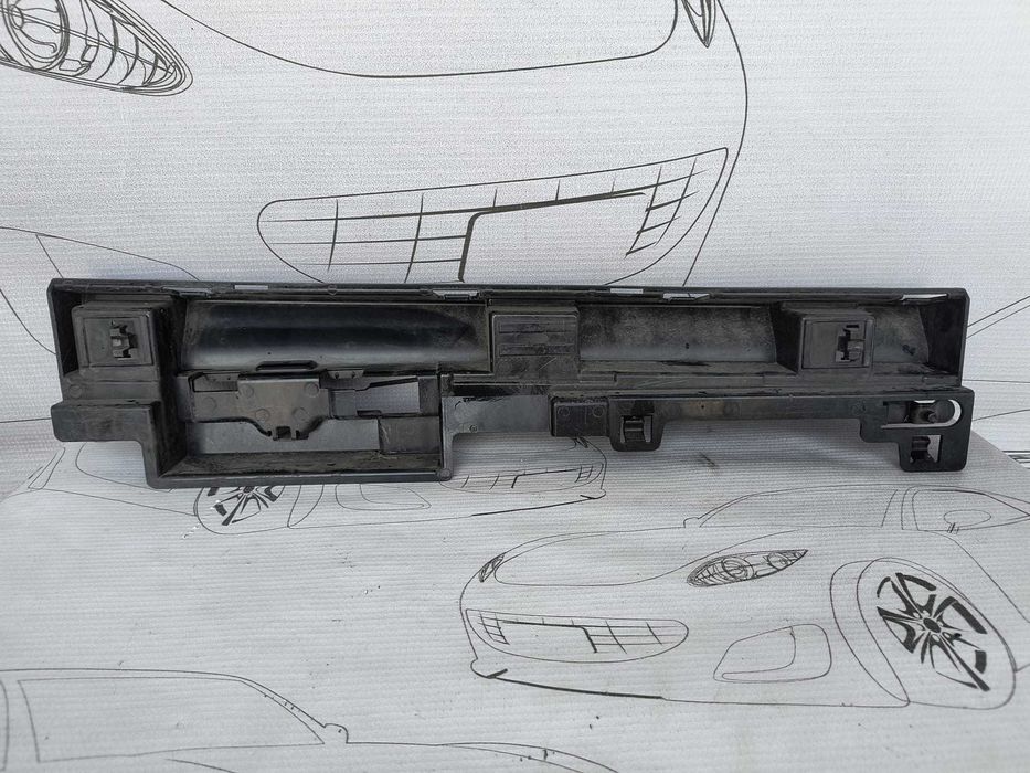 Suport Ghidaj Prag Lateral Stanga BMW Seria 3 F30 F31 Pachet M 2011–2019 Cod OEM 51777256917 (5C2)